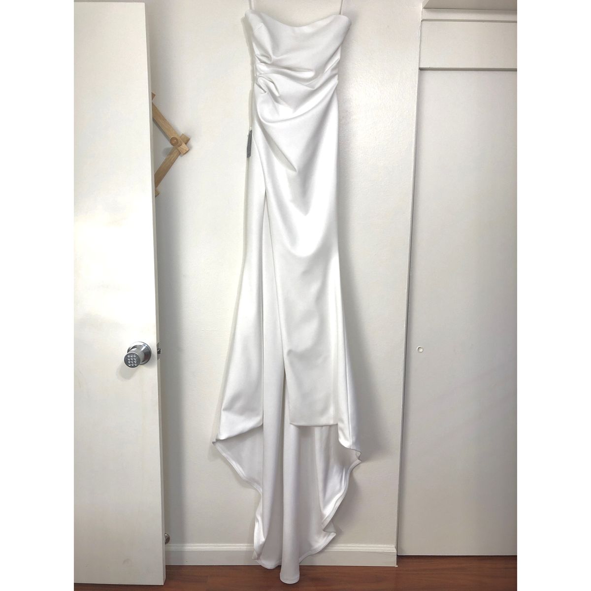Katie May Size 4 Wedding Strapless White Dress With Train on Queenly