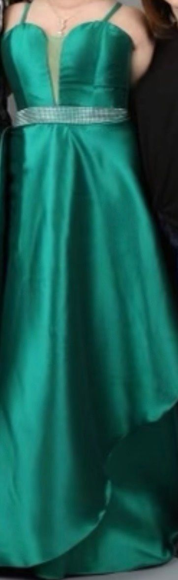 Size 8 Prom Plunge Emerald Green Floor Length Maxi on Queenly