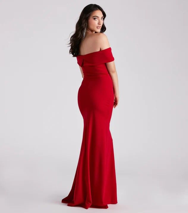 Style 10015 Faviana Size 6 Off The Shoulder Sequined Red Side Slit Dress on Queenly