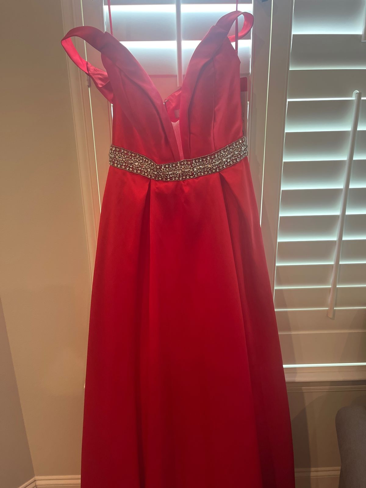 Style 45135A Jovani Size 8 Prom Off The Shoulder Red Ball Gown on Queenly
