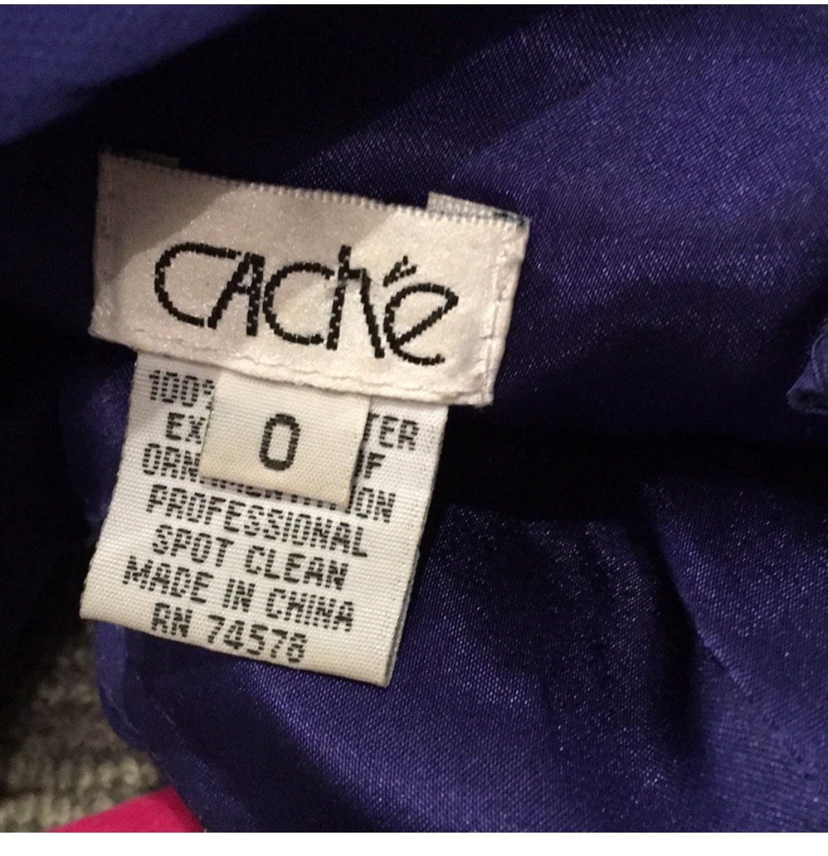 Cache Size 0 Plunge Purple Cocktail Dress on Queenly