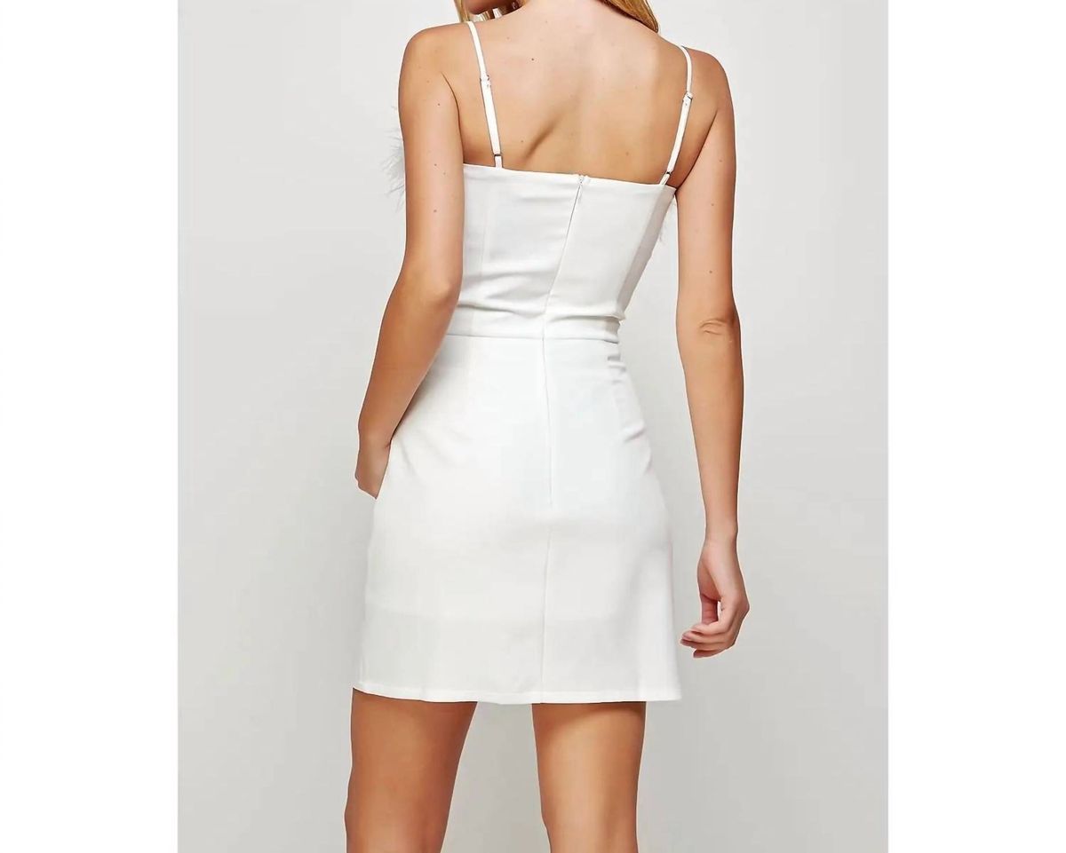 Style 1-360713601-2791 Strut & Bolt Size L White Cocktail Dress on Queenly