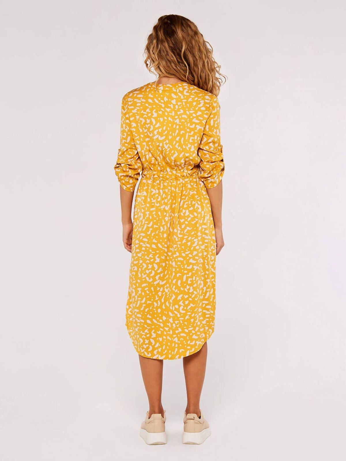 Style 1-2521725158-2901 APRICOT Size M Floral Yellow Cocktail Dress on Queenly