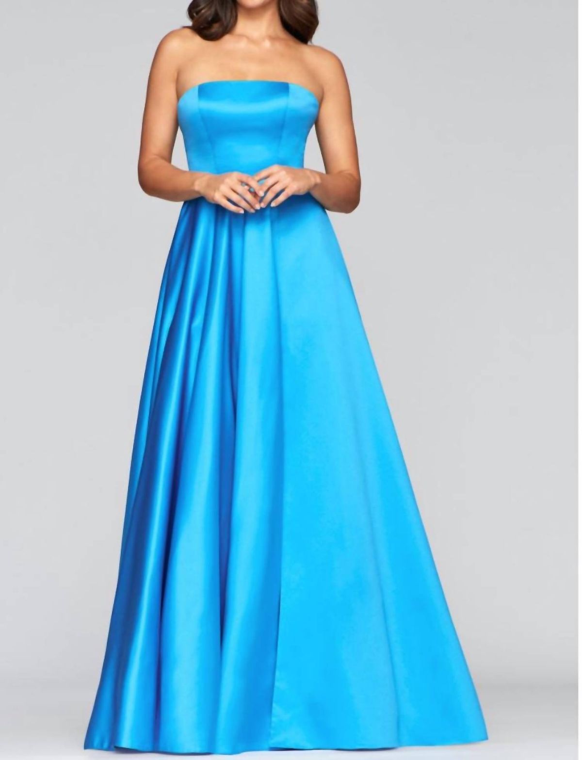 Queenly | Buy and sell prom, pageant, and formal dresses