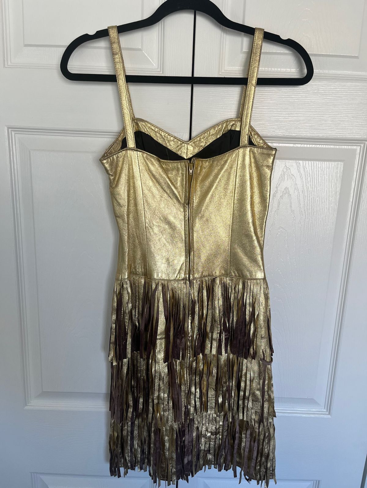 Julian K Size 6 Plunge Gold Cocktail Dress on Queenly
