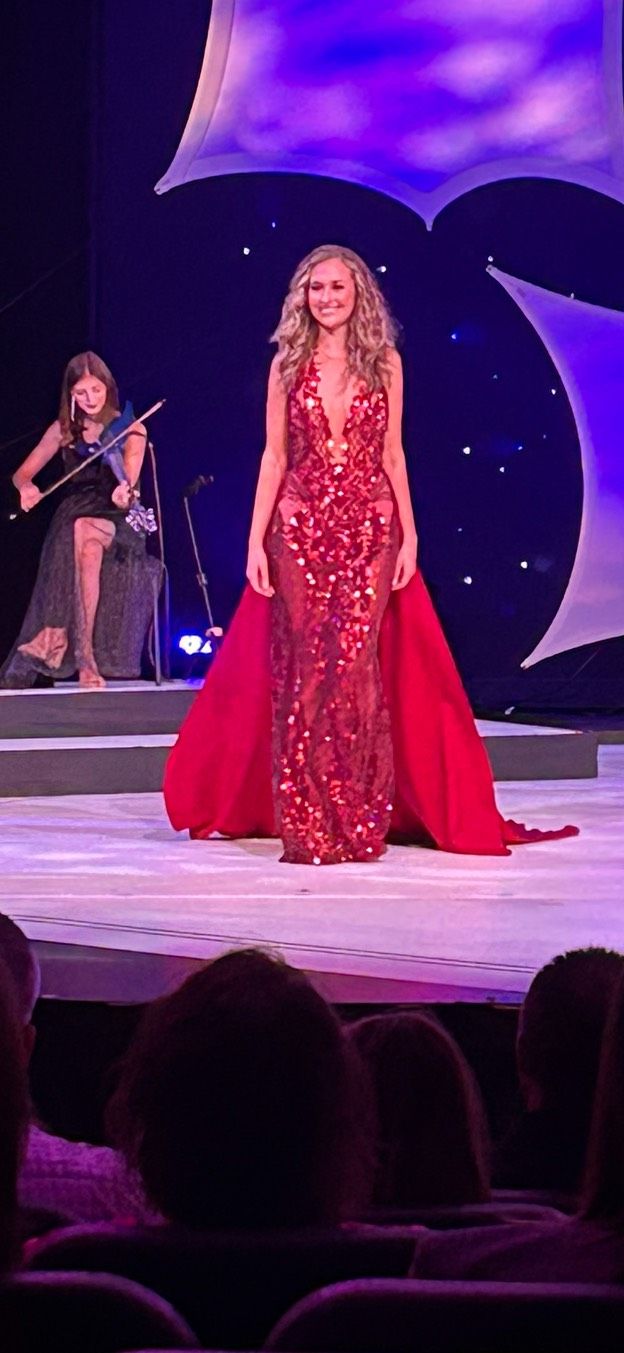 Fernando Wong Size 2 Pageant Halter Red Floor Length Maxi on Queenly
