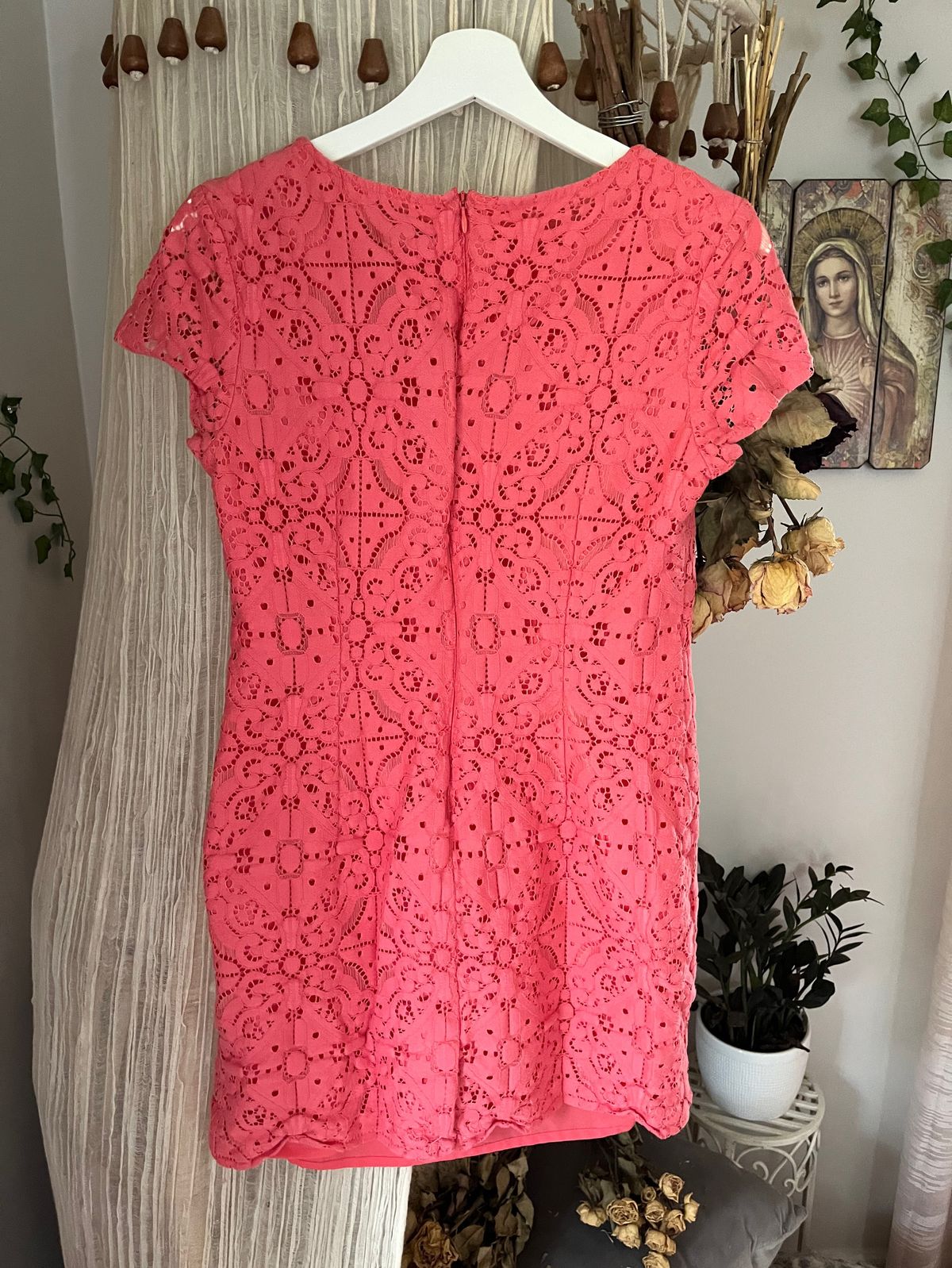 Banana Republic Size 8 Homecoming Lace Coral Cocktail Dress on Queenly
