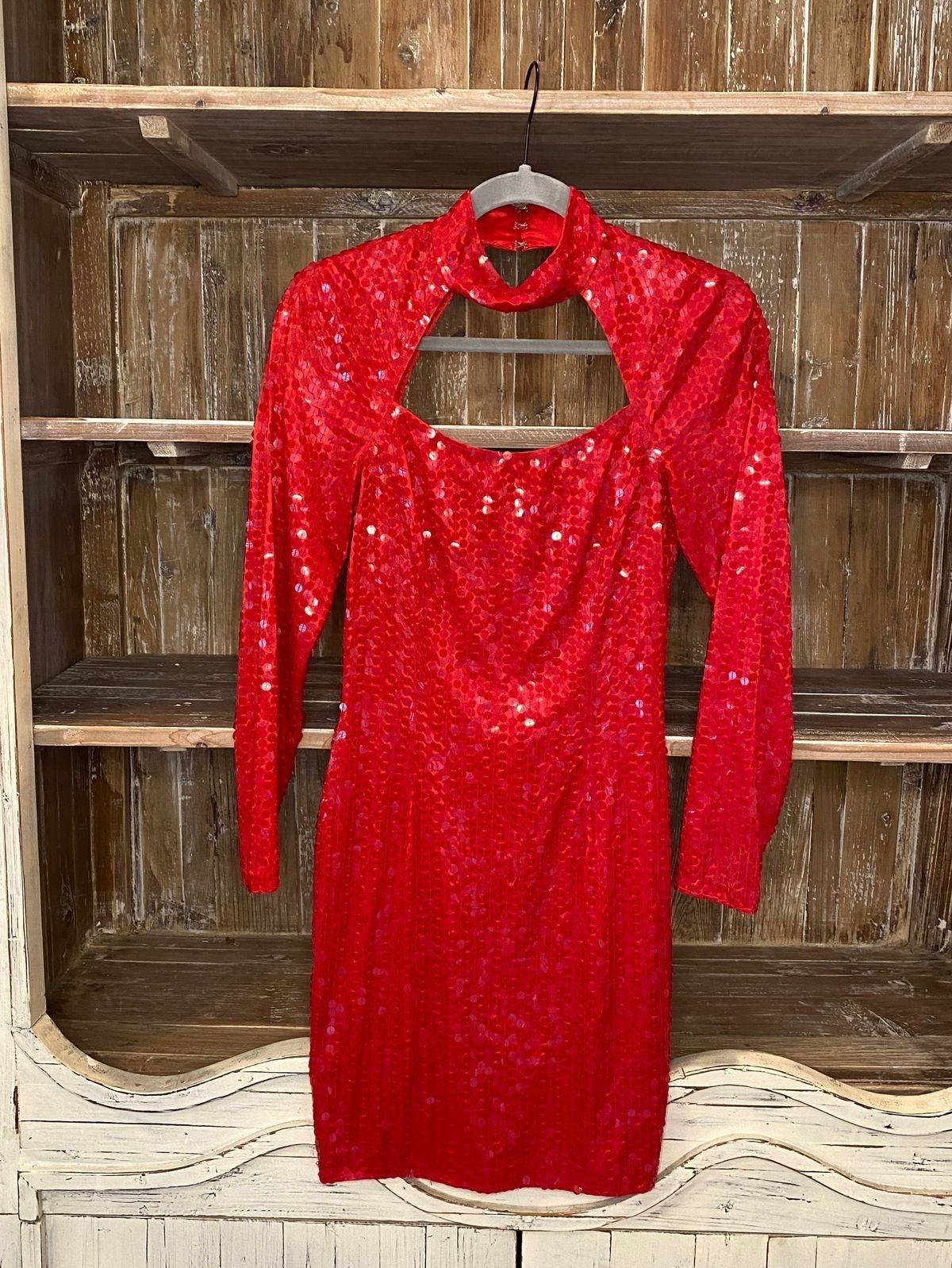 Size 4 Homecoming Long Sleeve Red Cocktail Dress on Queenly