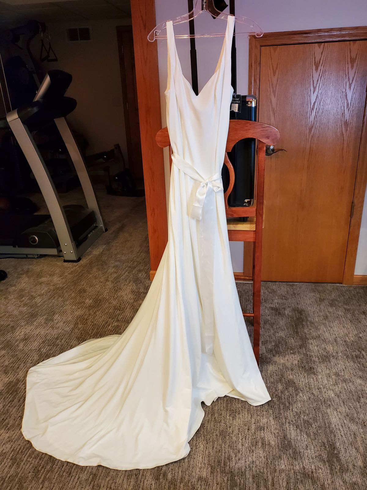 Bridal Elegance Size 10 White Dress With Train on Queenly