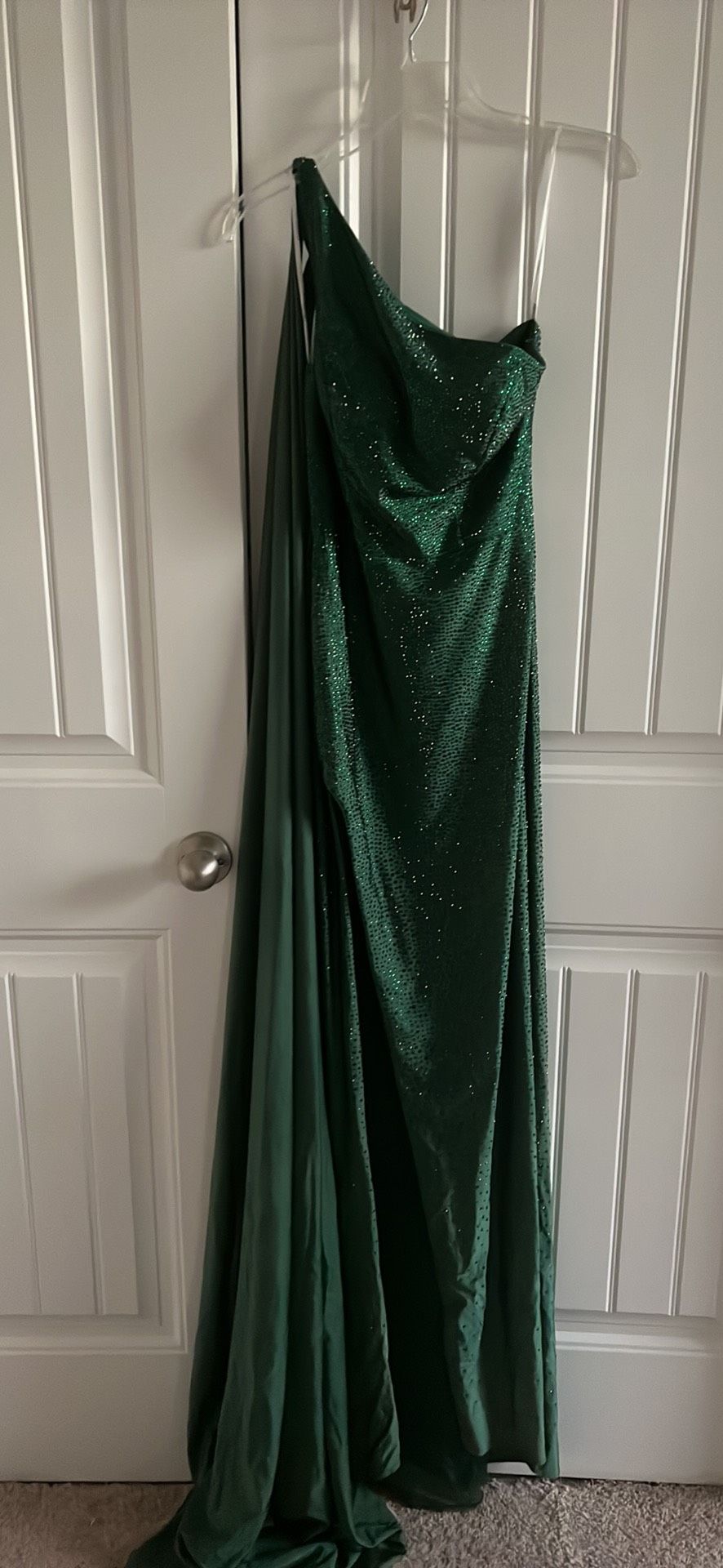 Sherri Hill Size 2 Pageant One Shoulder Green Side Slit Dress on Queenly