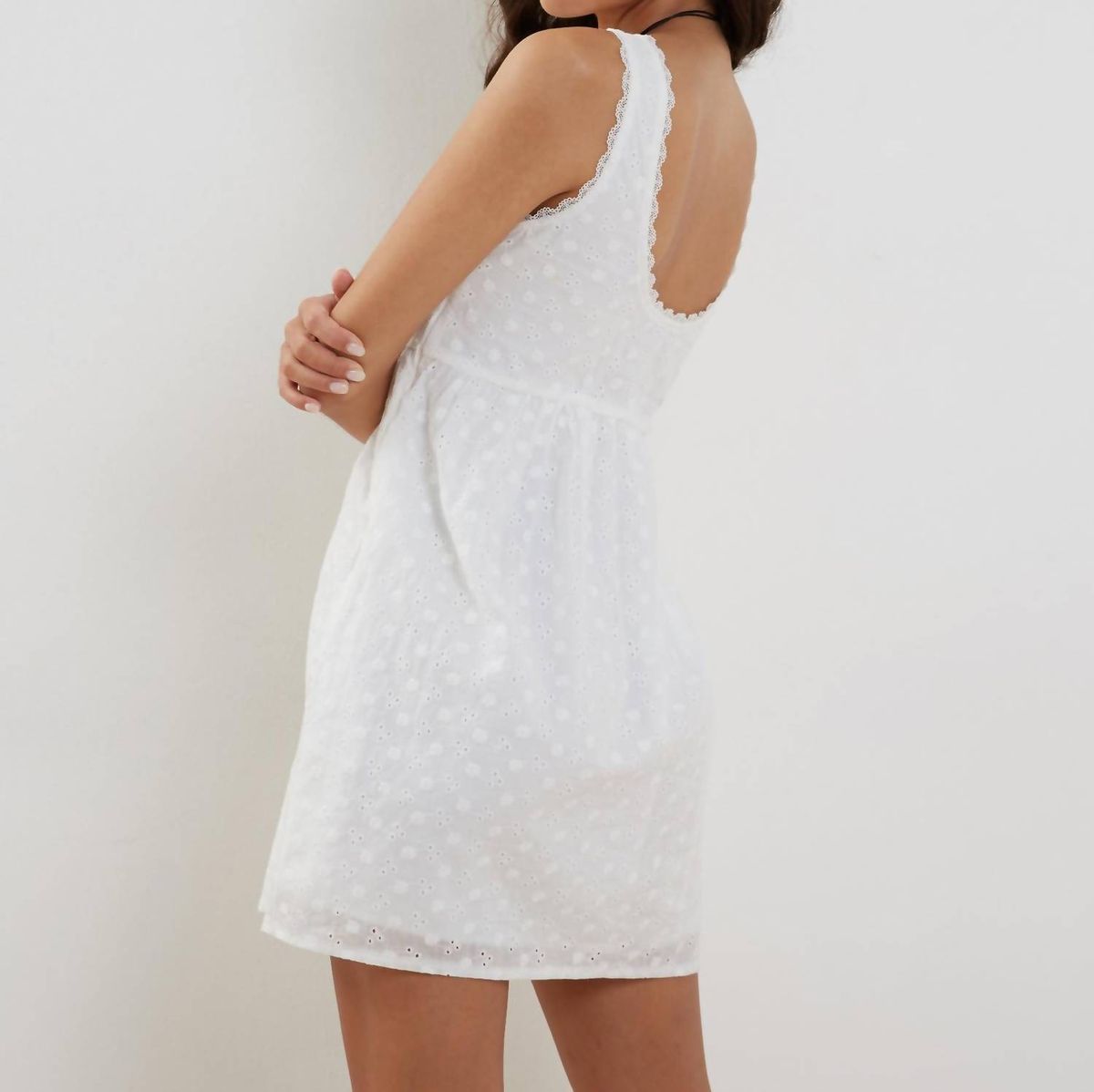 Style 1-3592311675-2791 Motel Rocks Size L Lace White Cocktail Dress on Queenly
