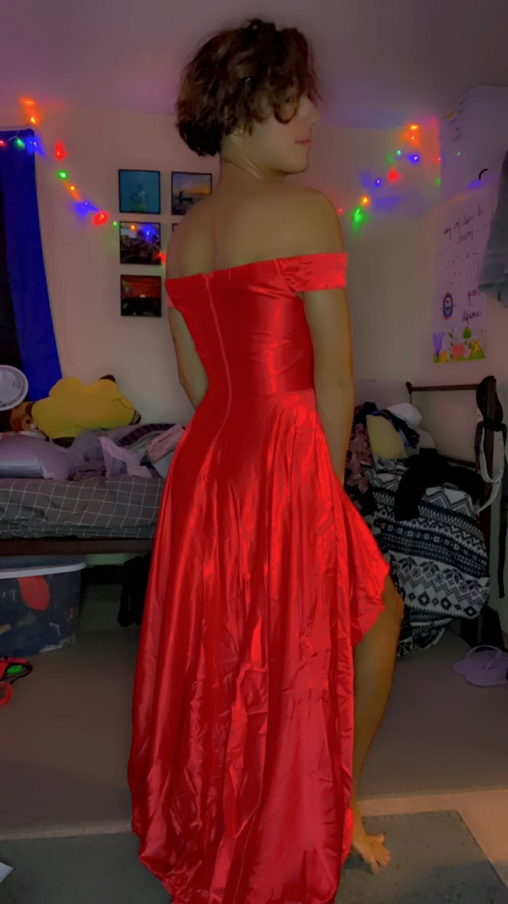 Windsor Size 6 Prom Off The Shoulder Satin Red Dress With Train on Queenly