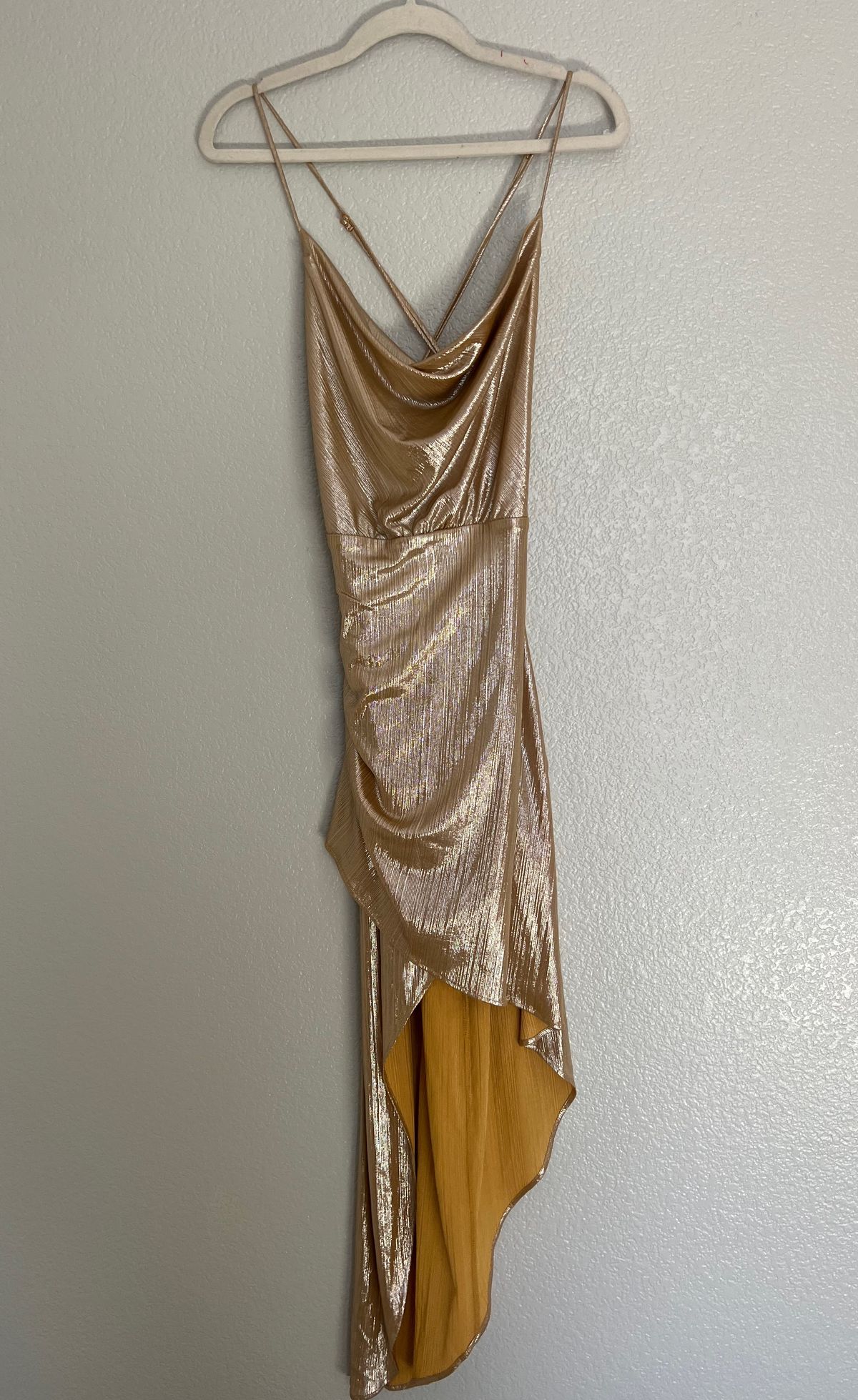 Size S Prom Plunge Gold Cocktail Dress on Queenly