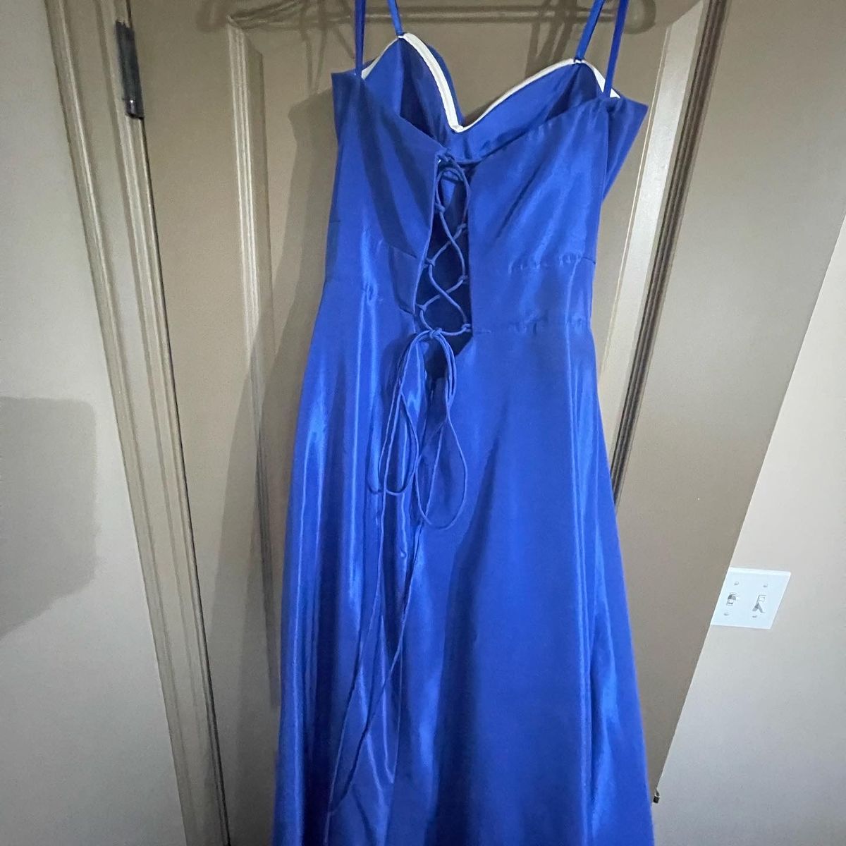 Ashley Lauren Size 6 Prom Strapless Blue Ball Gown on Queenly