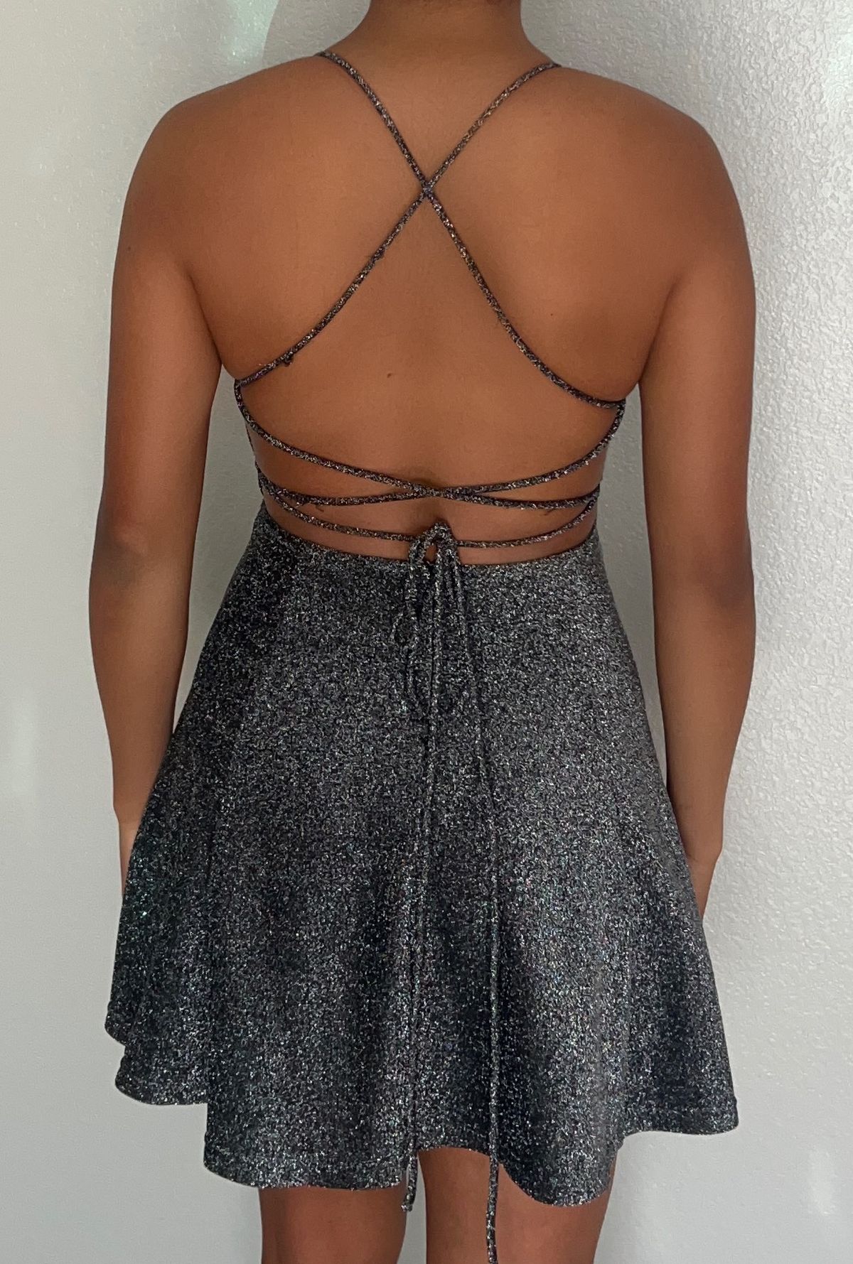 Size XS Homecoming Plunge Silver Cocktail Dress on Queenly