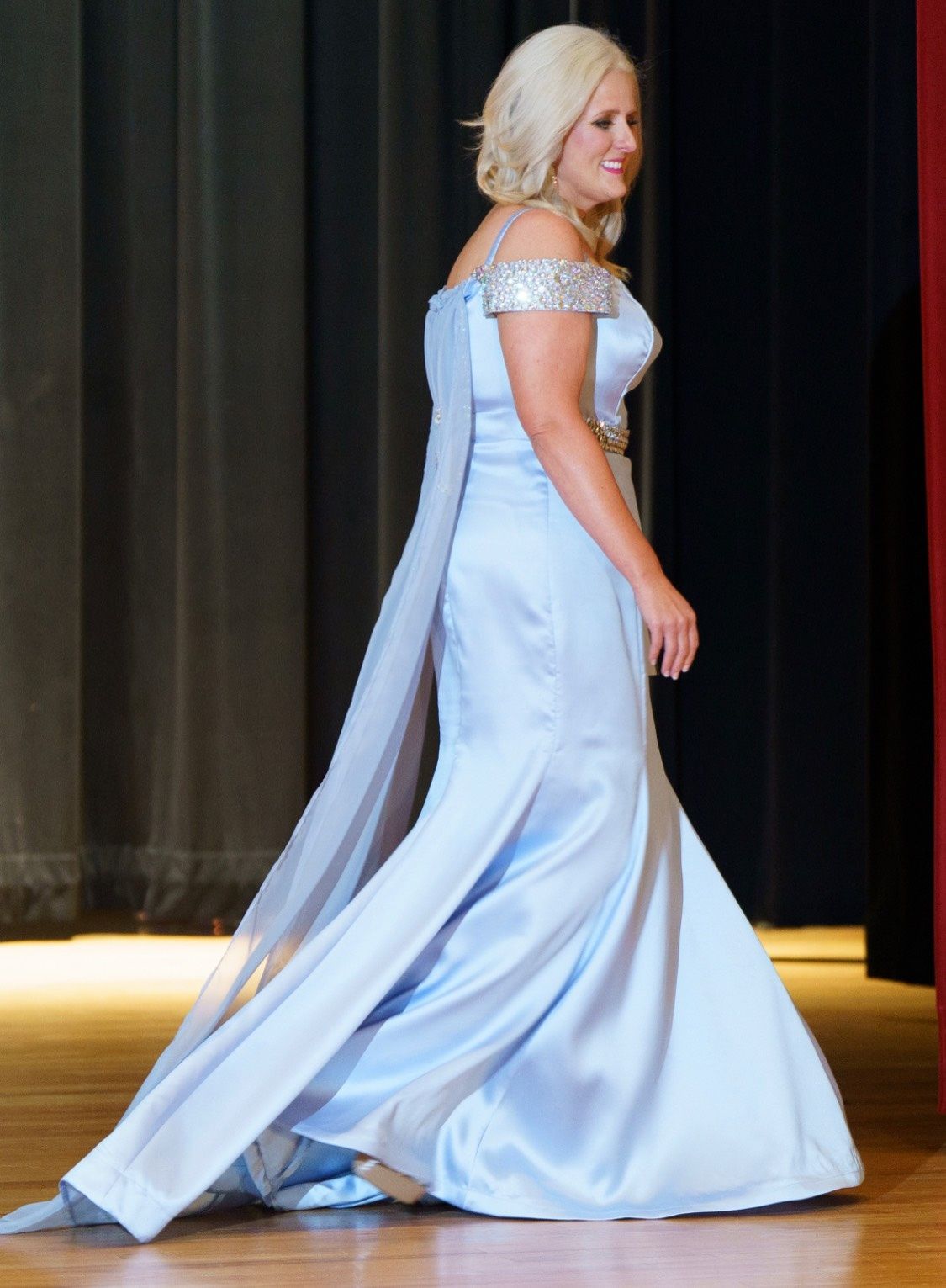 Size 10 Prom Off The Shoulder Light Blue Mermaid Dress on Queenly