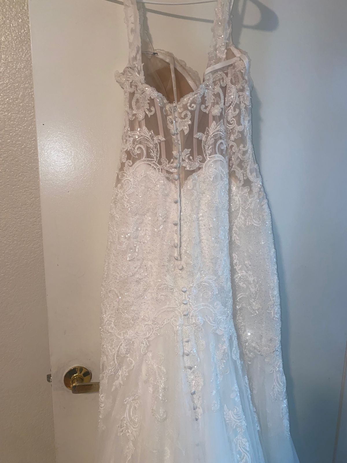 Allure Size 10 Wedding Off The Shoulder Lace White Mermaid Dress on Queenly