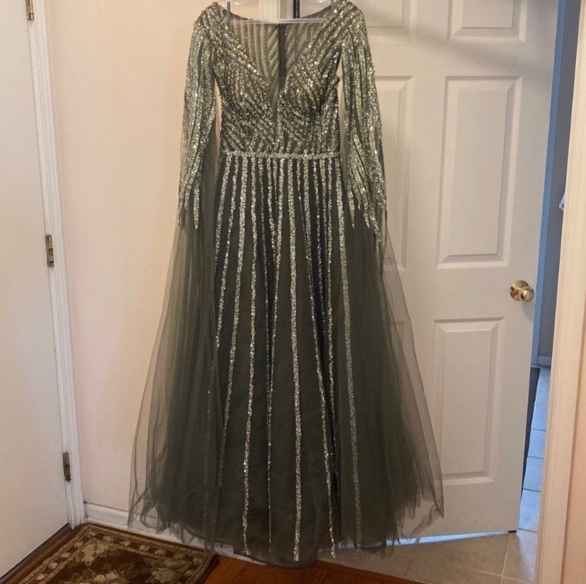 Size 8 Wedding Guest Long Sleeve Silver Ball Gown on Queenly