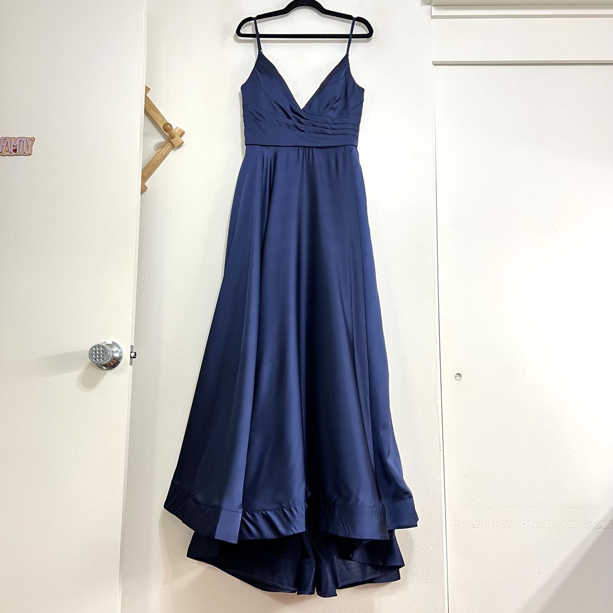 Style 28607 La Femme Size 12 Prom Plunge Navy Blue Side Slit Dress 