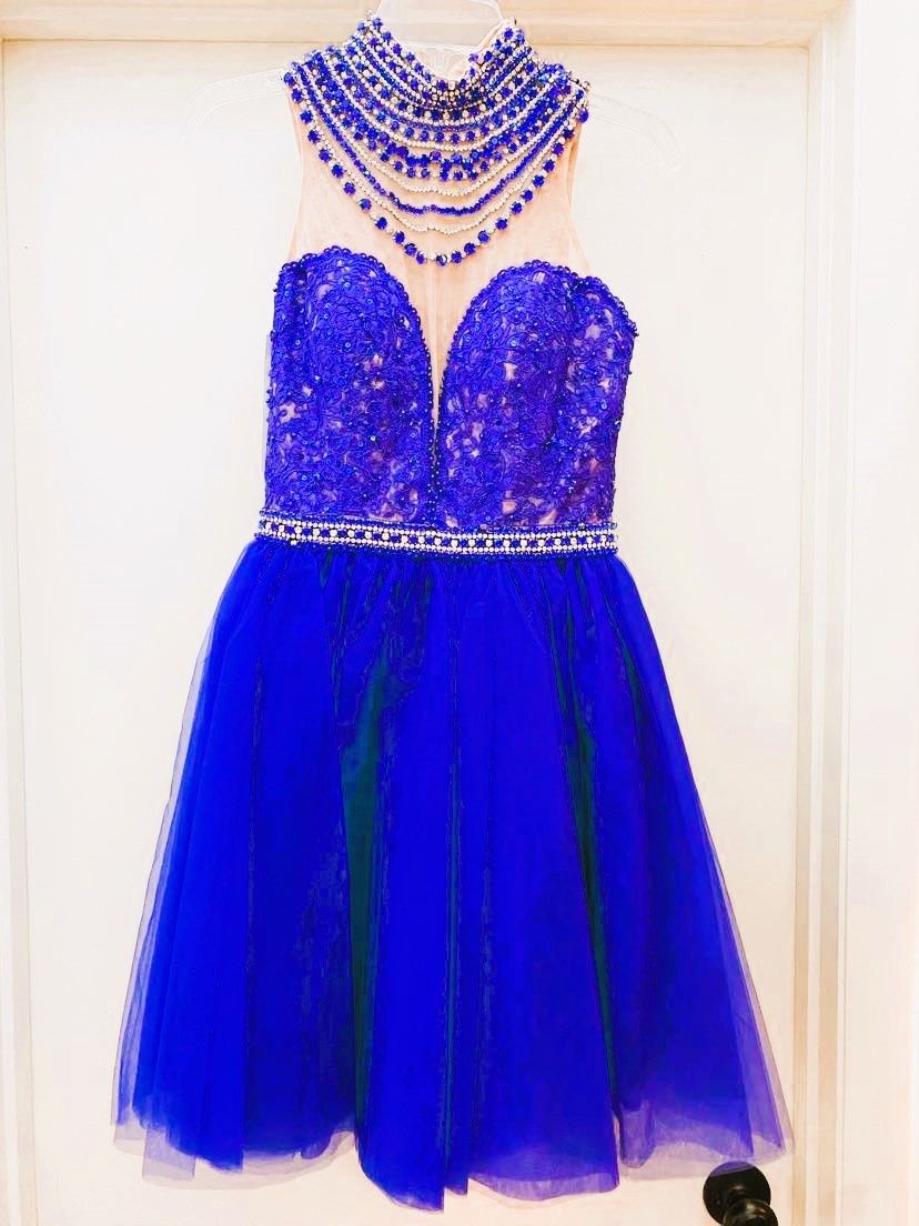 Sherri Hill Size 4 Sequined Blue Cocktail Dress on Queenly