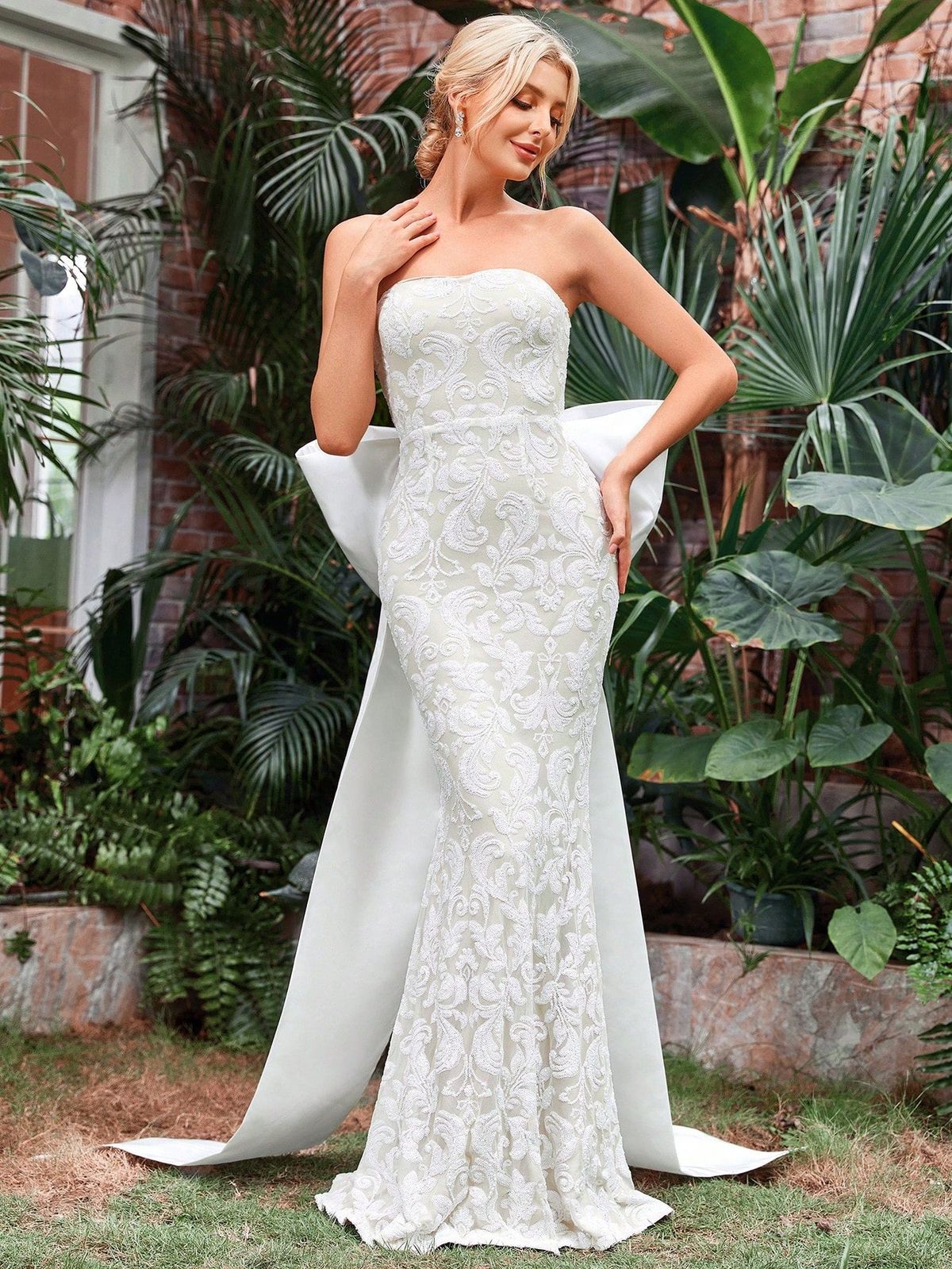 Style FSWD0595 Faeriesty Size XS White Mermaid Dress on Queenly