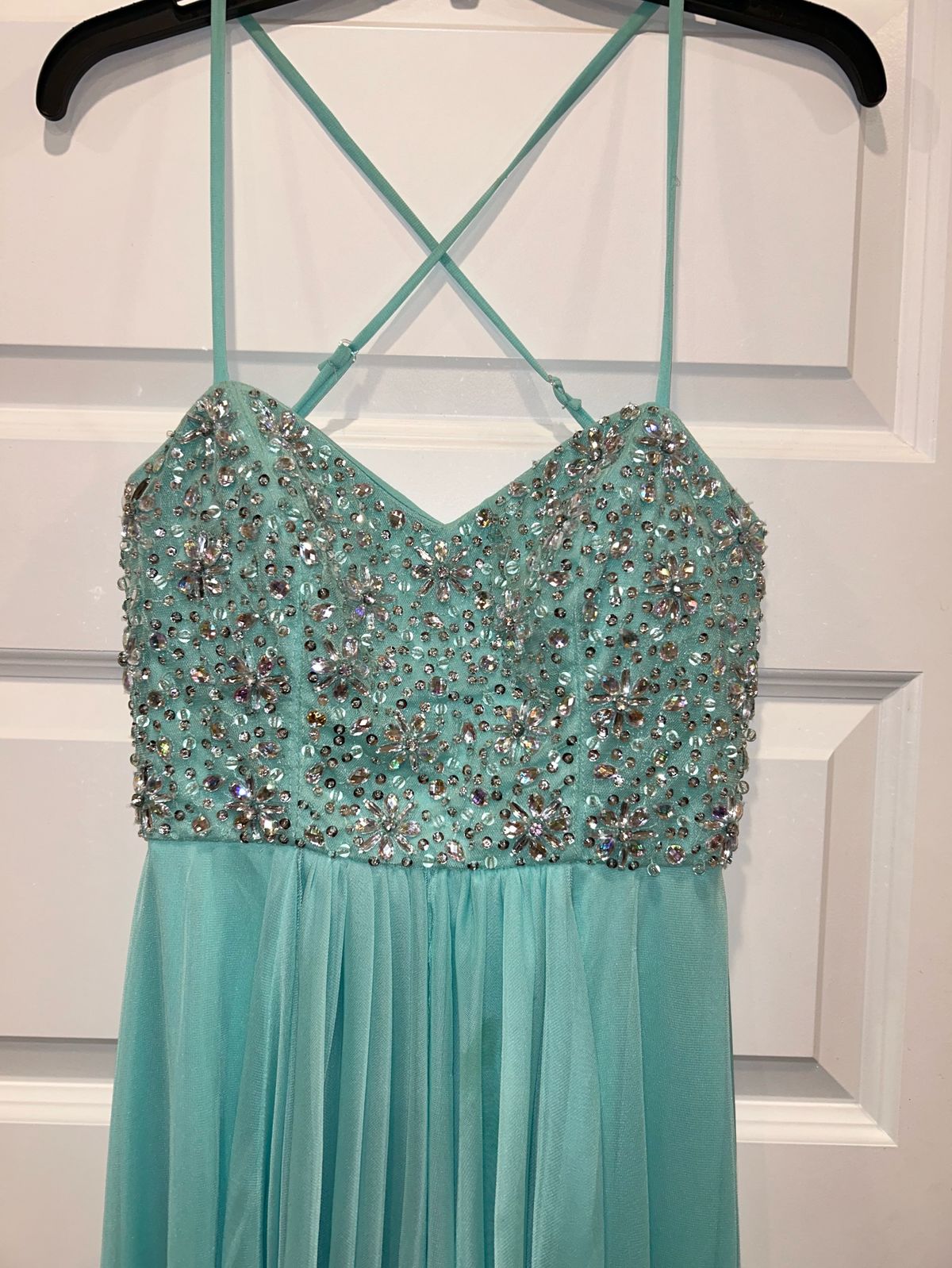 Girls Size 3 Plunge Green Dress With Train on Queenly