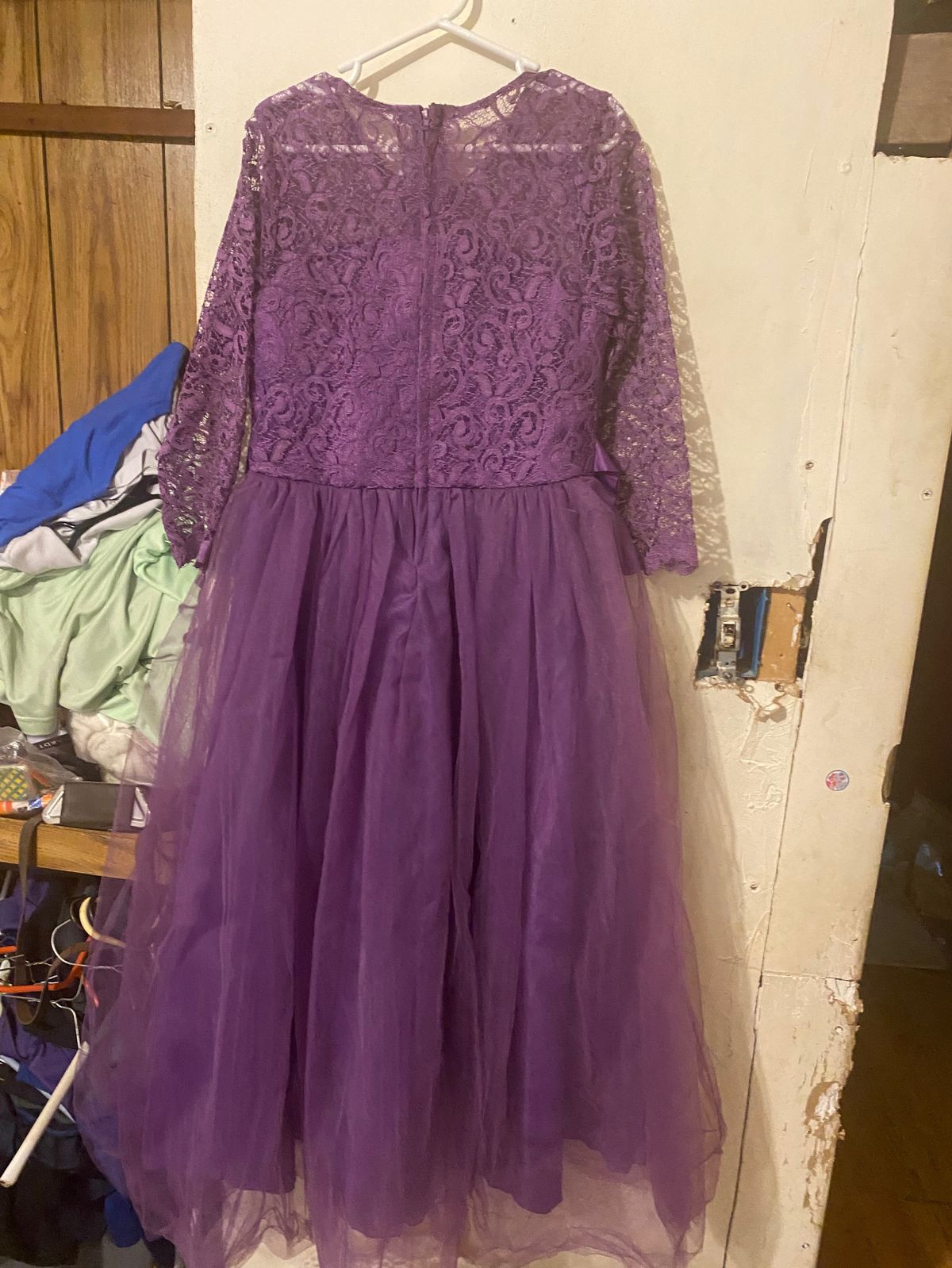 Girls Size 6 Pageant Purple Ball Gown on Queenly