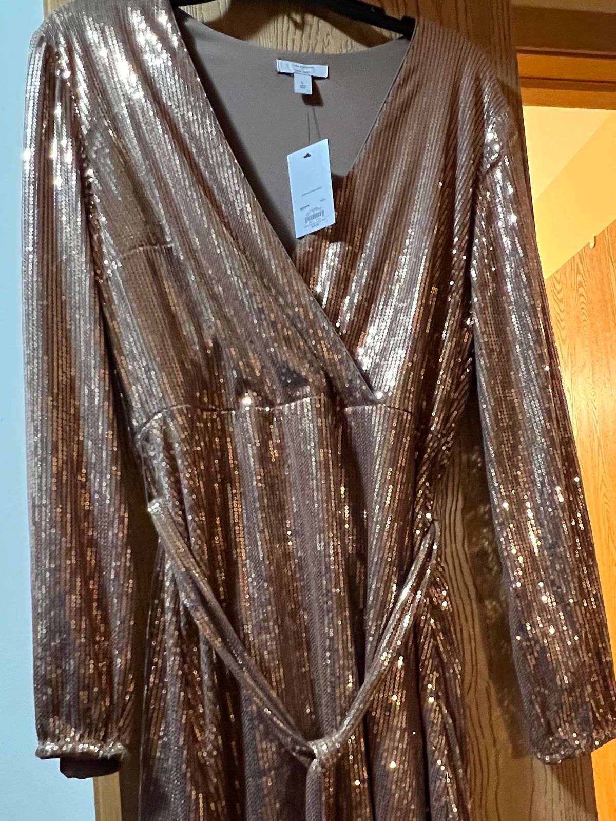 Size L Homecoming Long Sleeve Rose Gold Cocktail Dress on Queenly