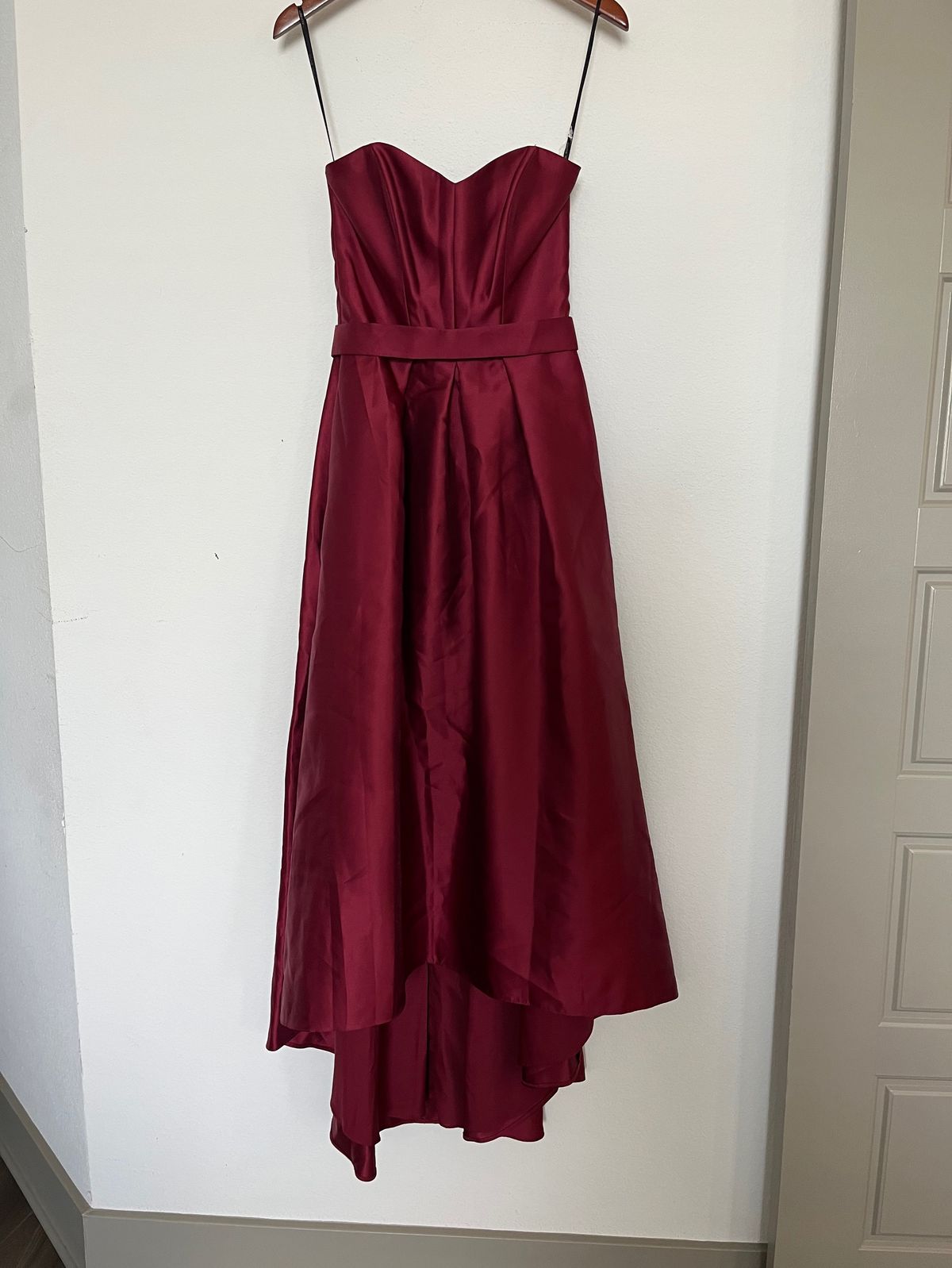 Alfred Sung Size 4 Strapless Red Ball Gown on Queenly