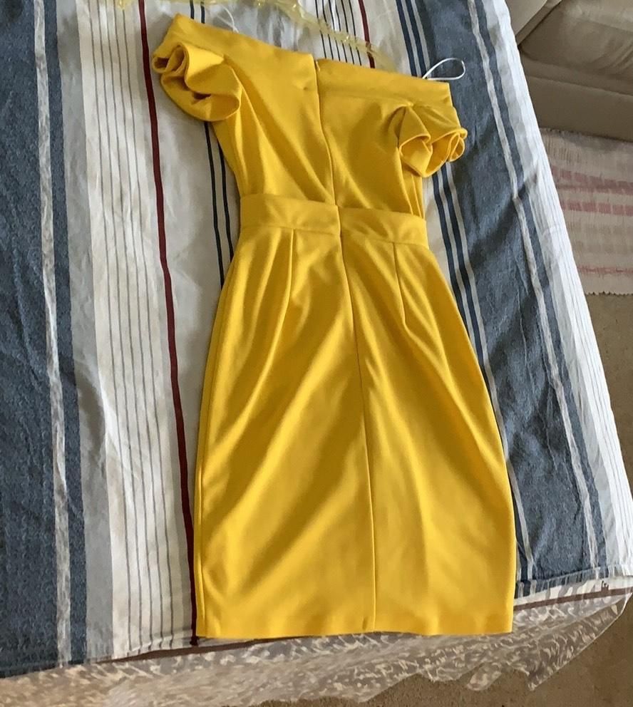 Fernando Wong Size 4 Wedding Guest Off The Shoulder Yellow Cocktail Dress on Queenly