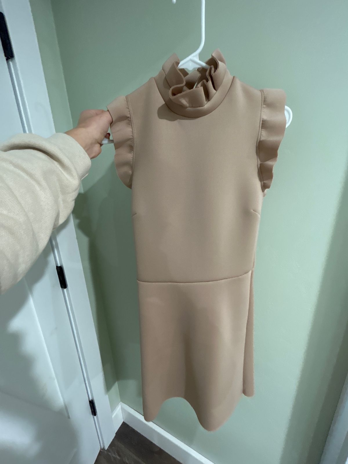 Size XS Homecoming High Neck Nude Cocktail Dress on Queenly