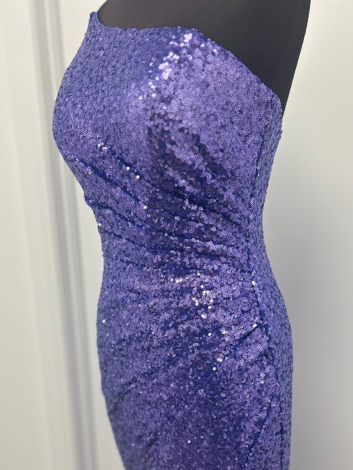 Style 54869 Sherri Hill Size S Plunge Purple A-line Dress on Queenly