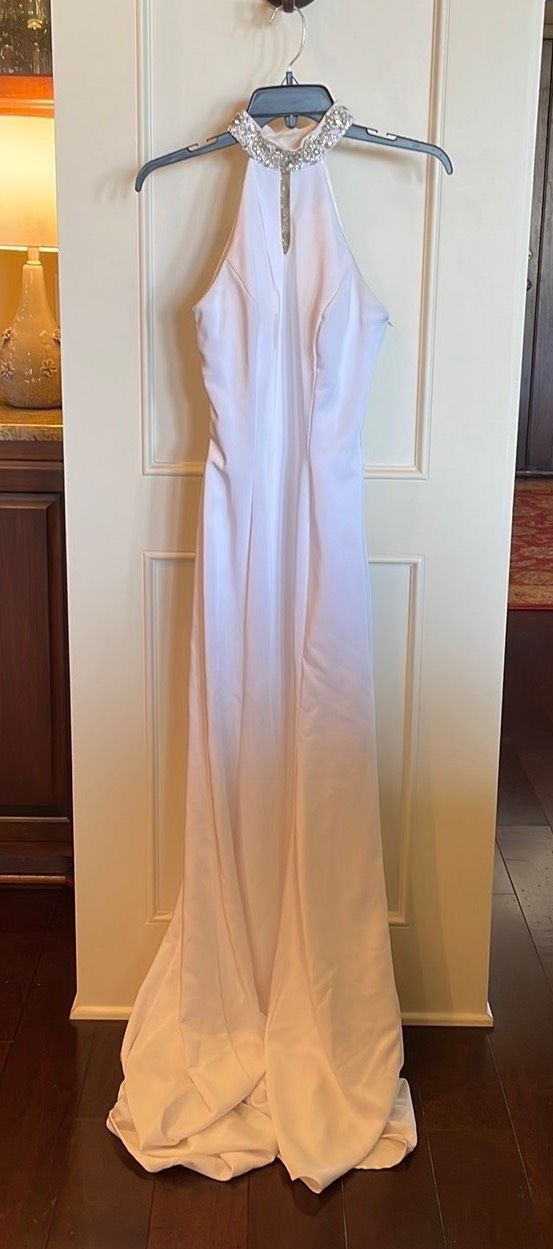 Size 2 Pageant Halter White Floor Length Maxi on Queenly