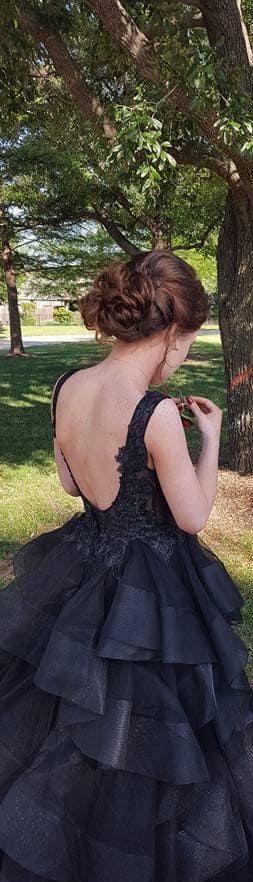 Ellie Wilde Size 0 Prom Plunge Black Ball Gown on Queenly