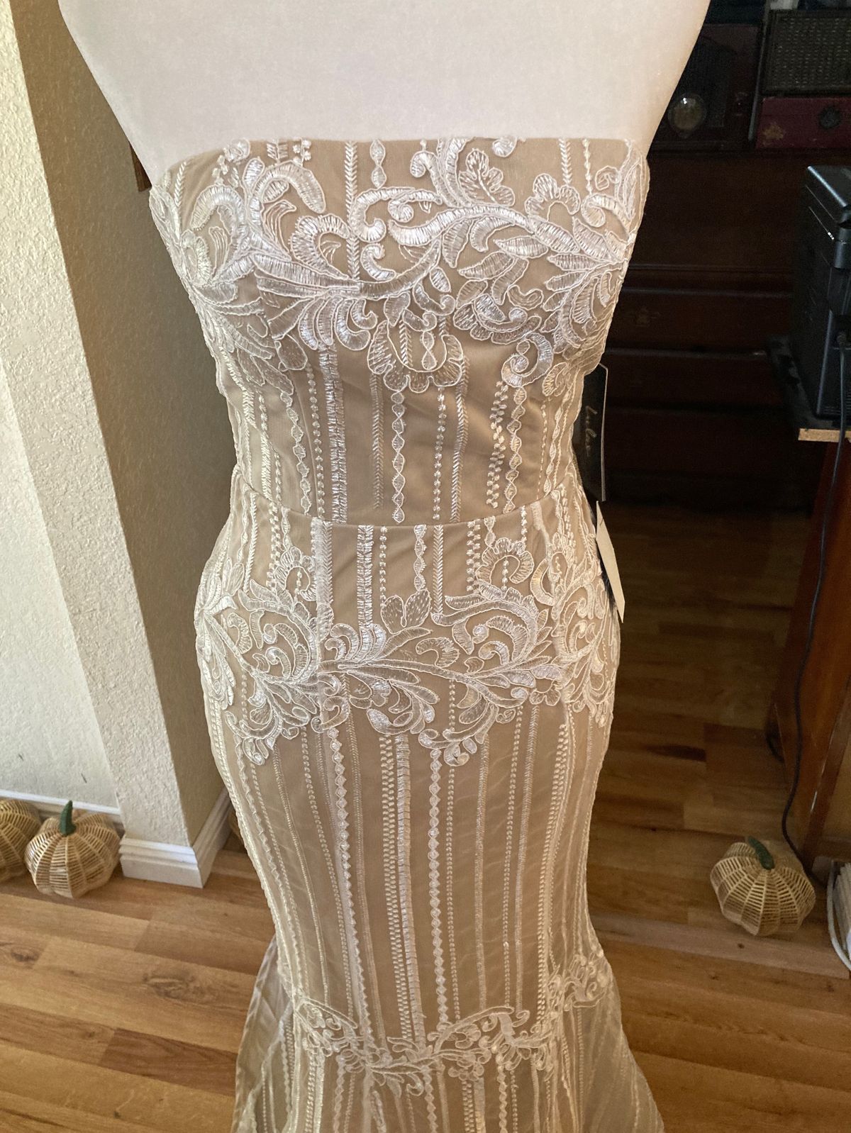 Lulus Size XS Strapless Lace Nude Mermaid Dress on Queenly