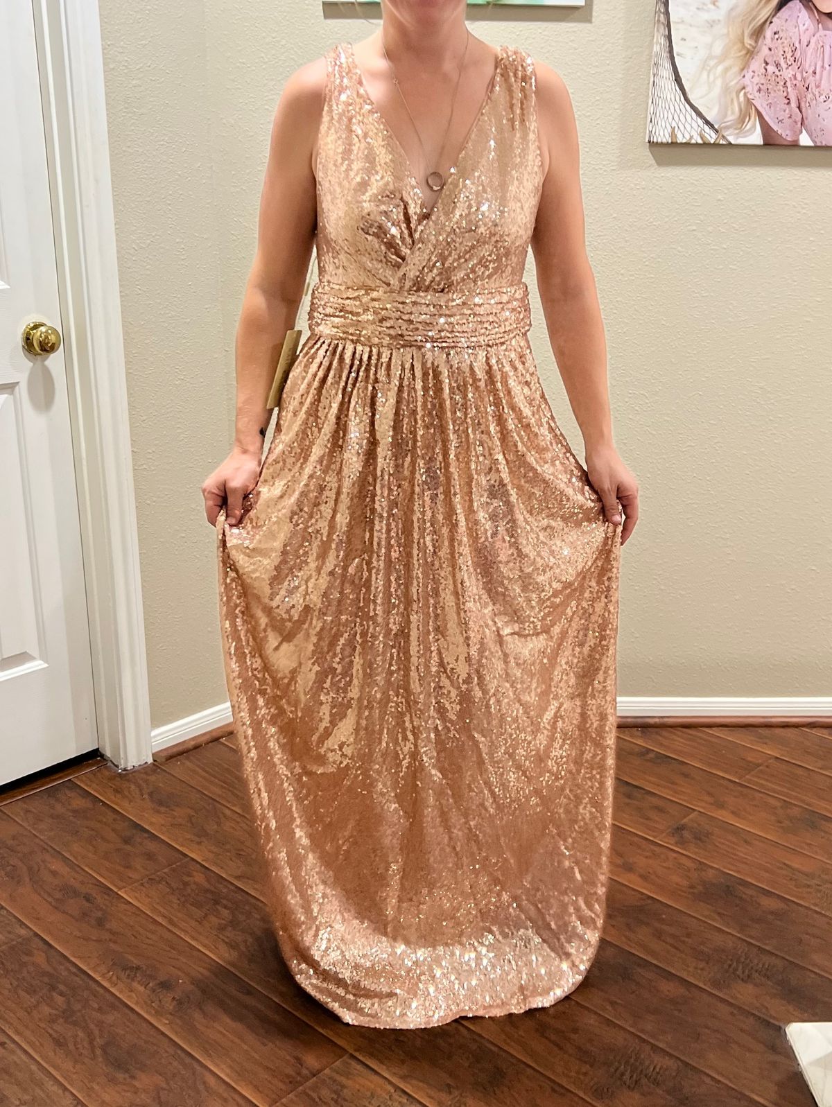 Plus Size 16 Prom Plunge Gold Floor Length Maxi on Queenly