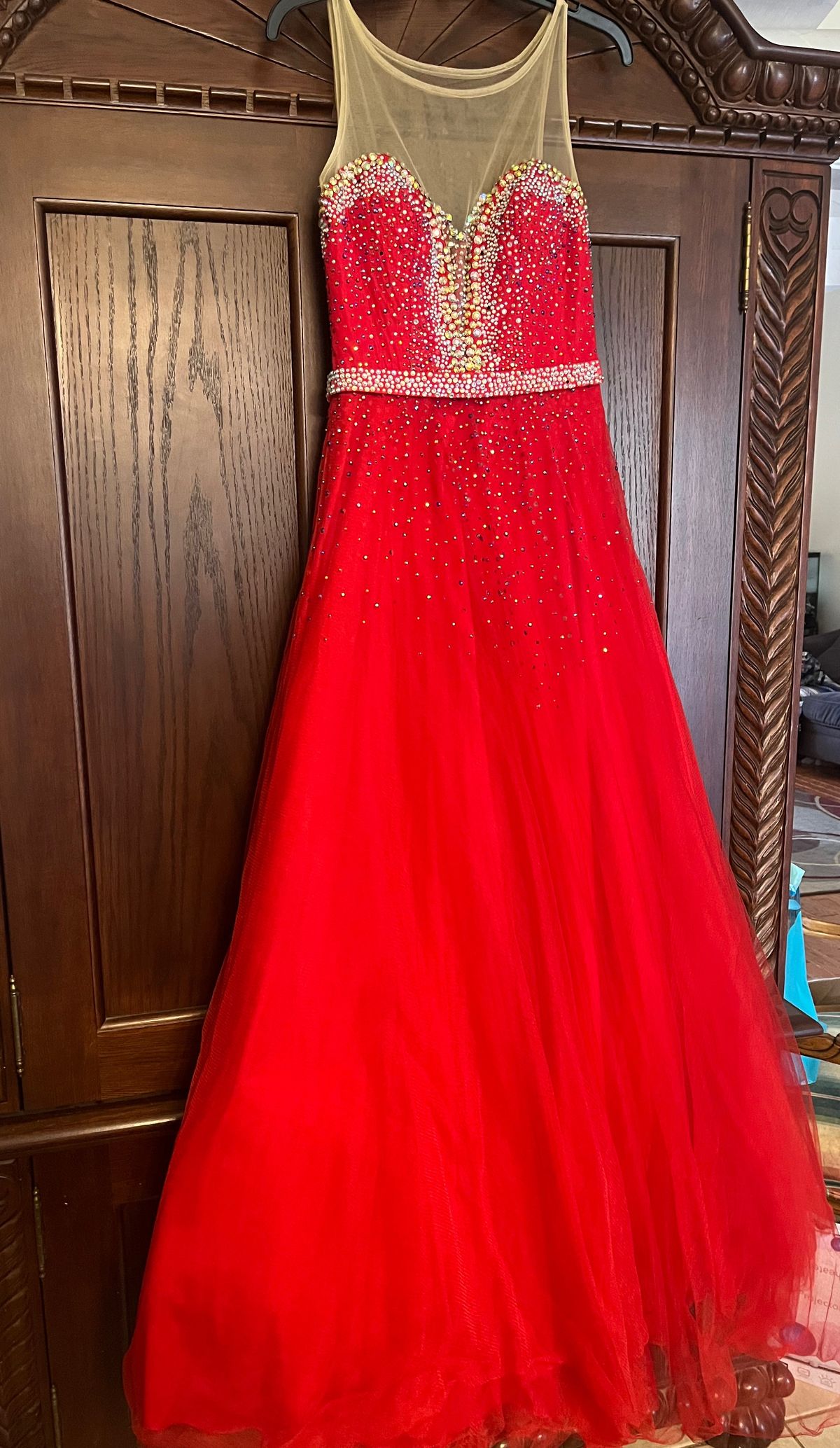 Madison James Size 4 Prom Plunge Red Ball Gown on Queenly