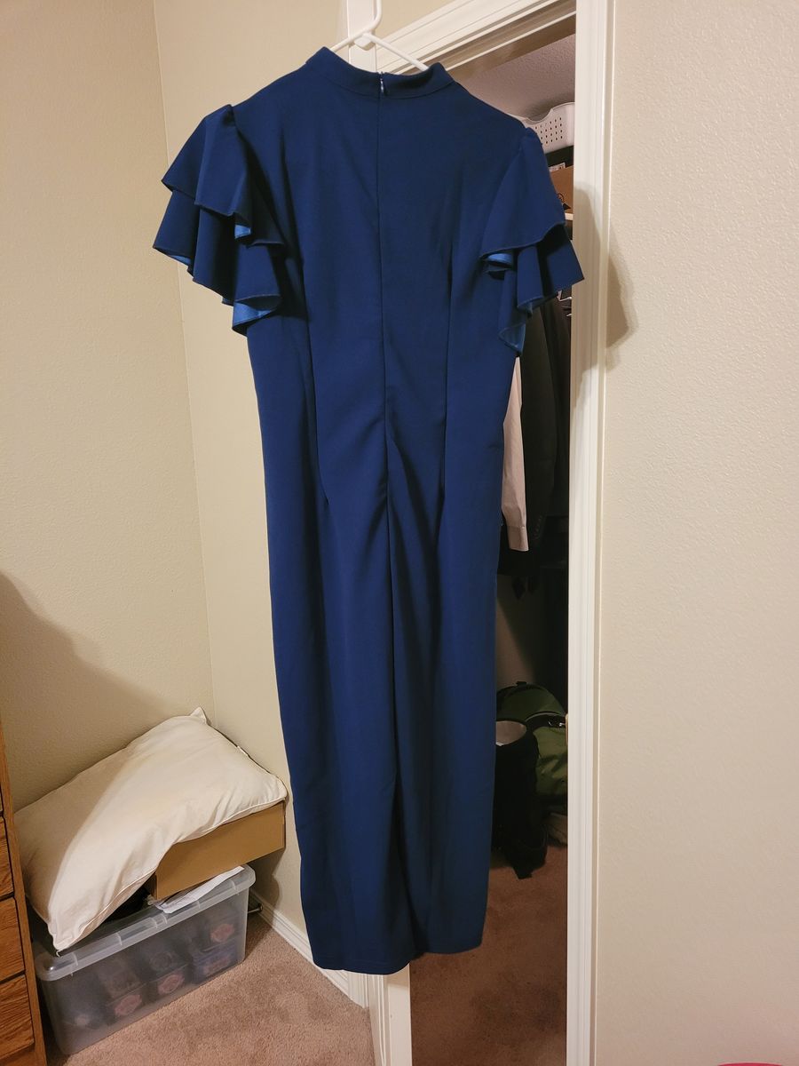 Size 12 Wedding Guest Blue Cocktail Dress on Queenly