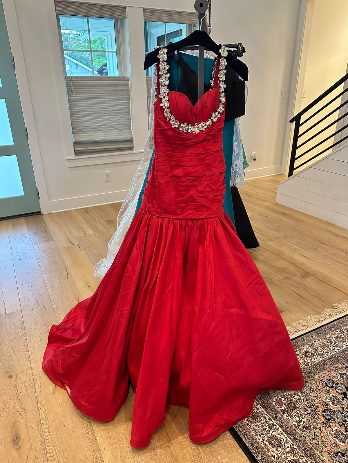Sherri Hill Size 2 Prom Plunge Red Mermaid Dress on Queenly
