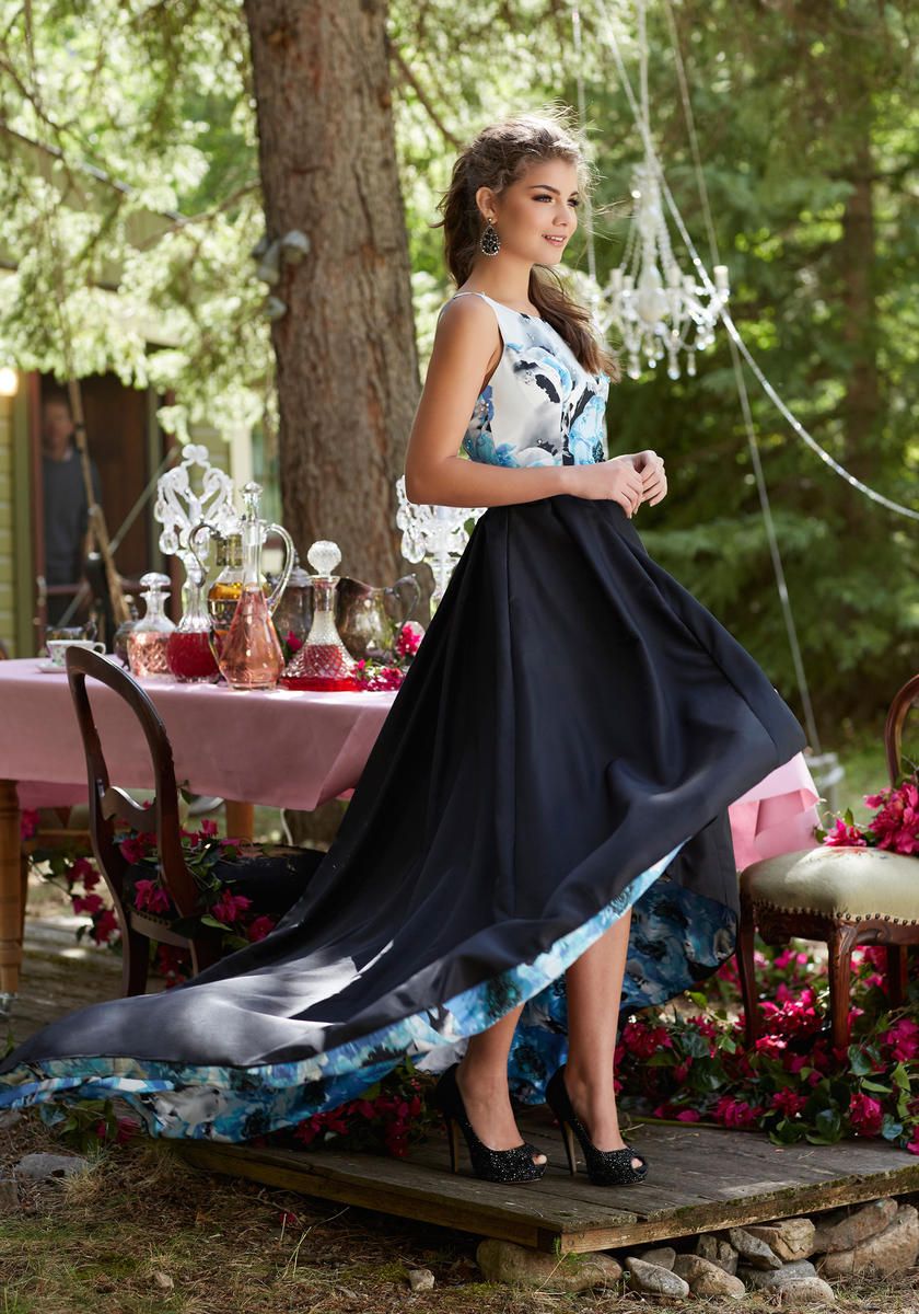 Style 99084 MoriLee Size 00 Prom Floral Black Ball Gown on Queenly