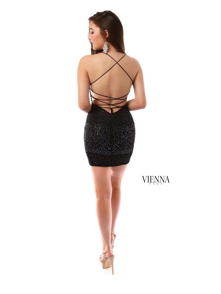 Style V-60032 Vienna Size 6 Black Cocktail Dress on Queenly