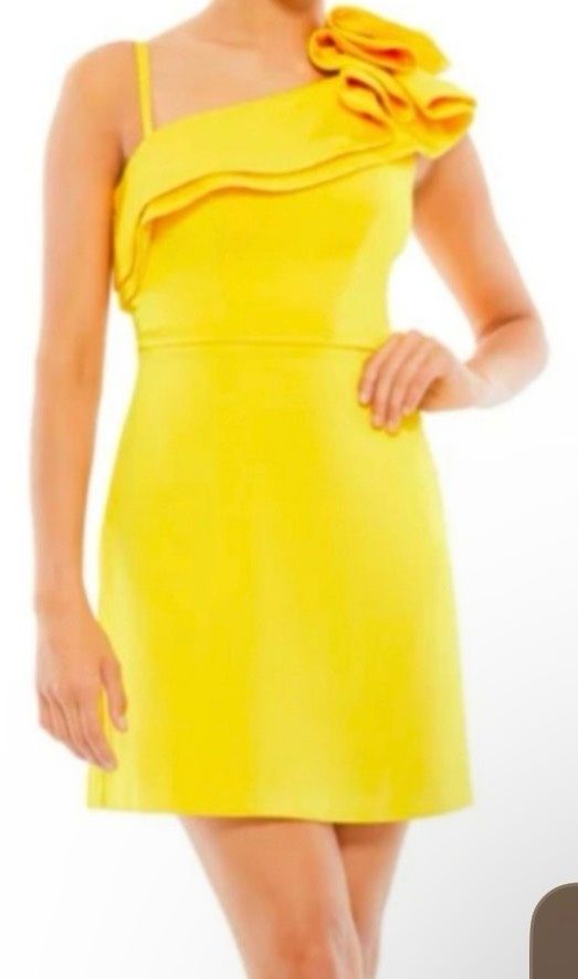 Mac Duggal Size 12 Pageant Yellow Cocktail Dress on Queenly