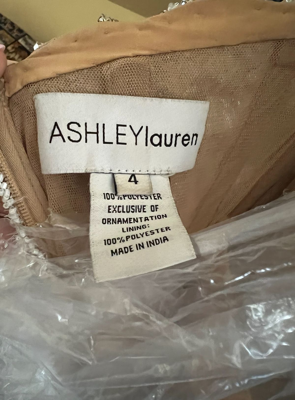 Ashley Lauren Size 4 Strapless White Cocktail Dress on Queenly