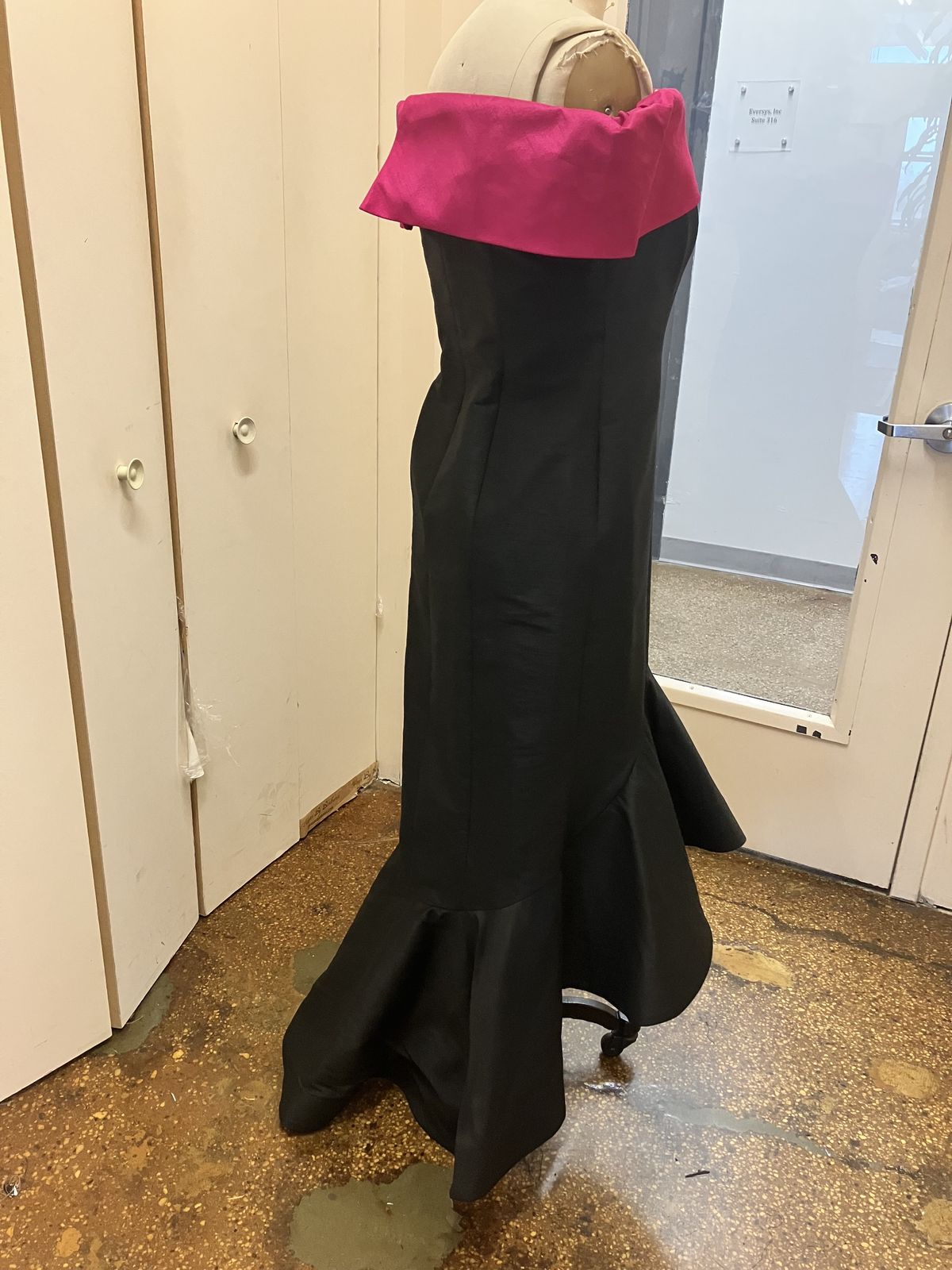 Style 5873-15 Size 12 Strapless Black Mermaid Dress on Queenly