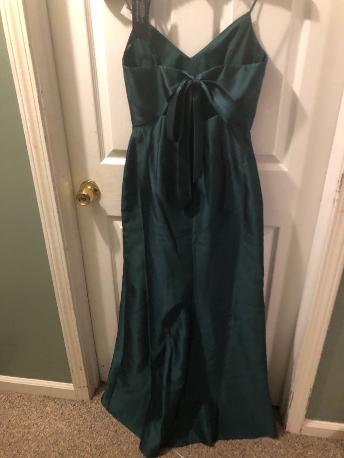 Style D780 Alfred Sung Size 4 Prom Plunge Green A-line Dress on Queenly