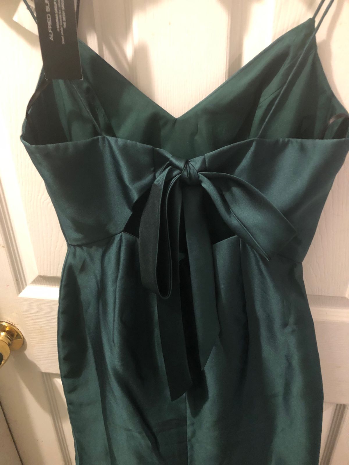 Style D780 Alfred Sung Size 4 Prom Plunge Green A-line Dress on Queenly