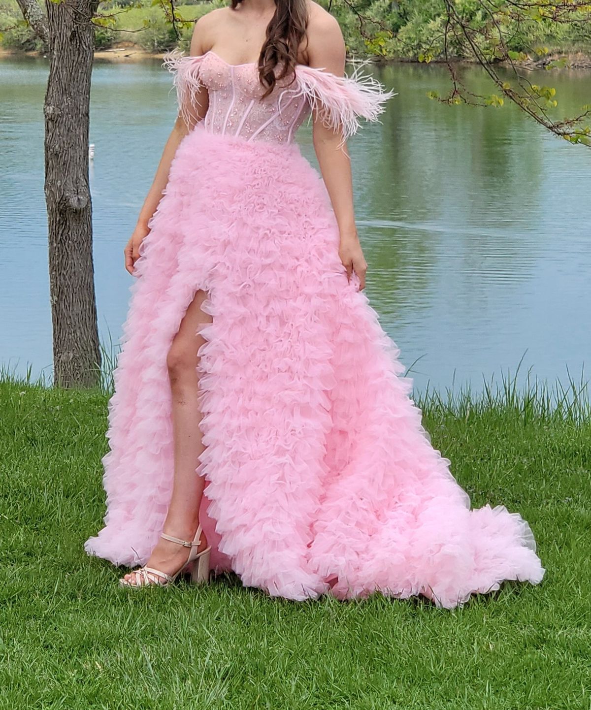 Sherri Hill Size 4 Prom Off The Shoulder Pink Ball Gown on Queenly