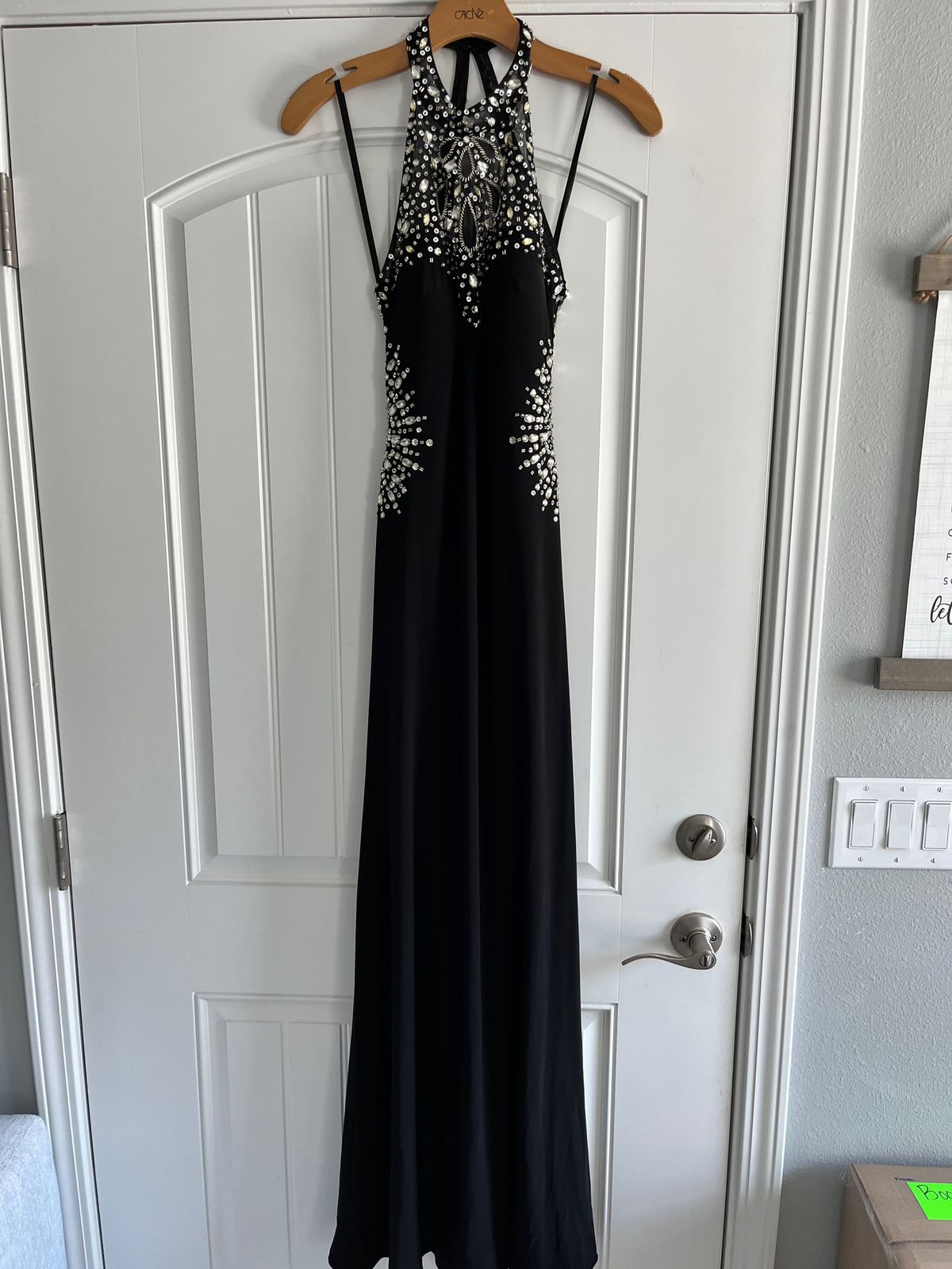 Cache Size 2 Prom High Neck Black A-line Dress on Queenly