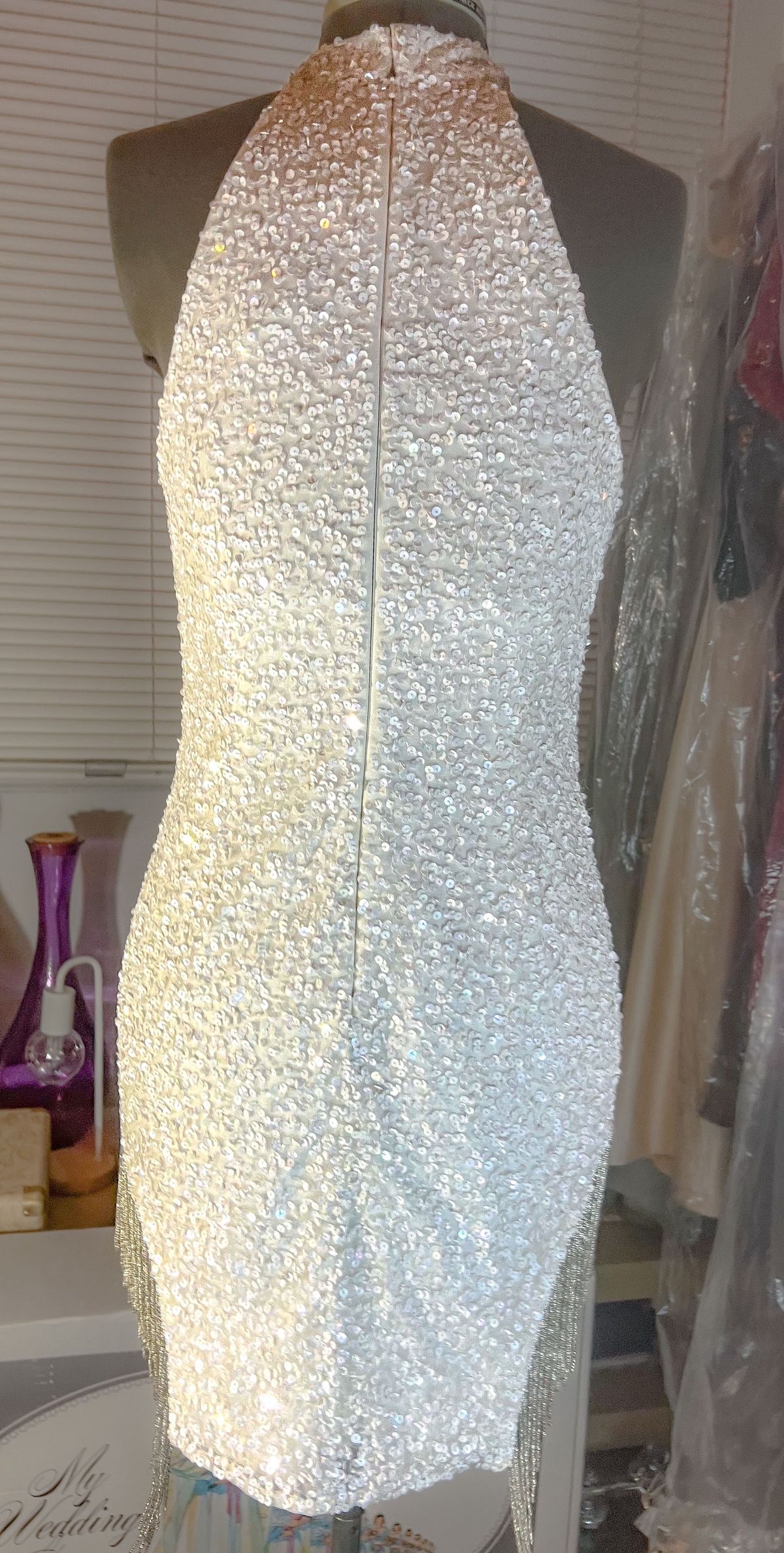 Style 4300 Ashley Lauren Size 8 Prom High Neck White Cocktail Dress on Queenly
