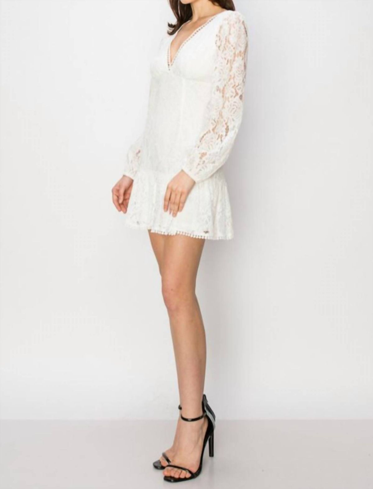 Style 1-4050959394-2901 INA Fashion Size M Long Sleeve Lace White Cocktail Dress on Queenly